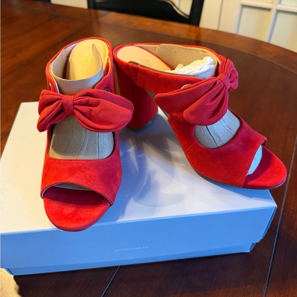 ANTONIO MELANI Vibrant Red Suede Heels with Bow